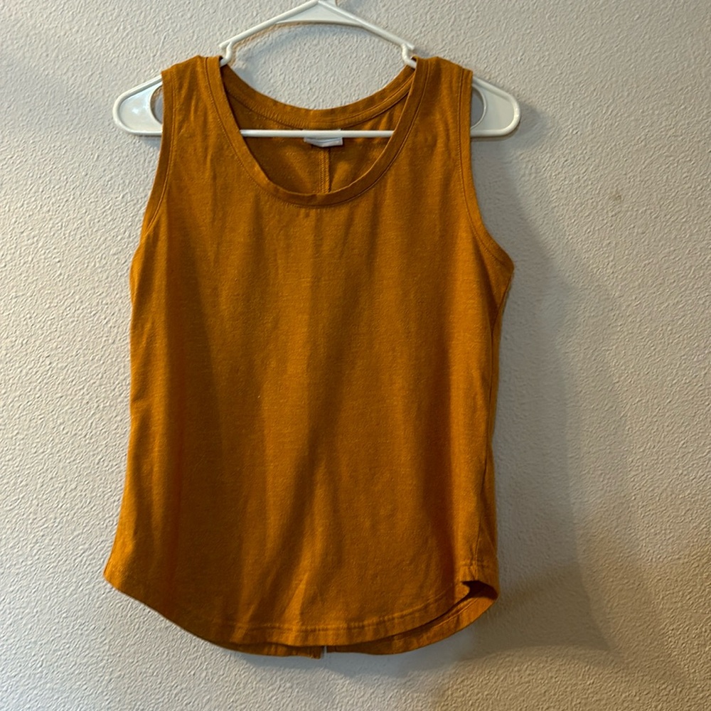 Columbia mustard yellow small slit in back tank size small